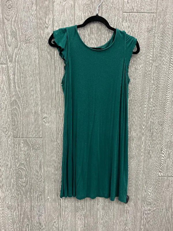 chic wrap dressDress Casual Short By Old Navy In Green, Size: M